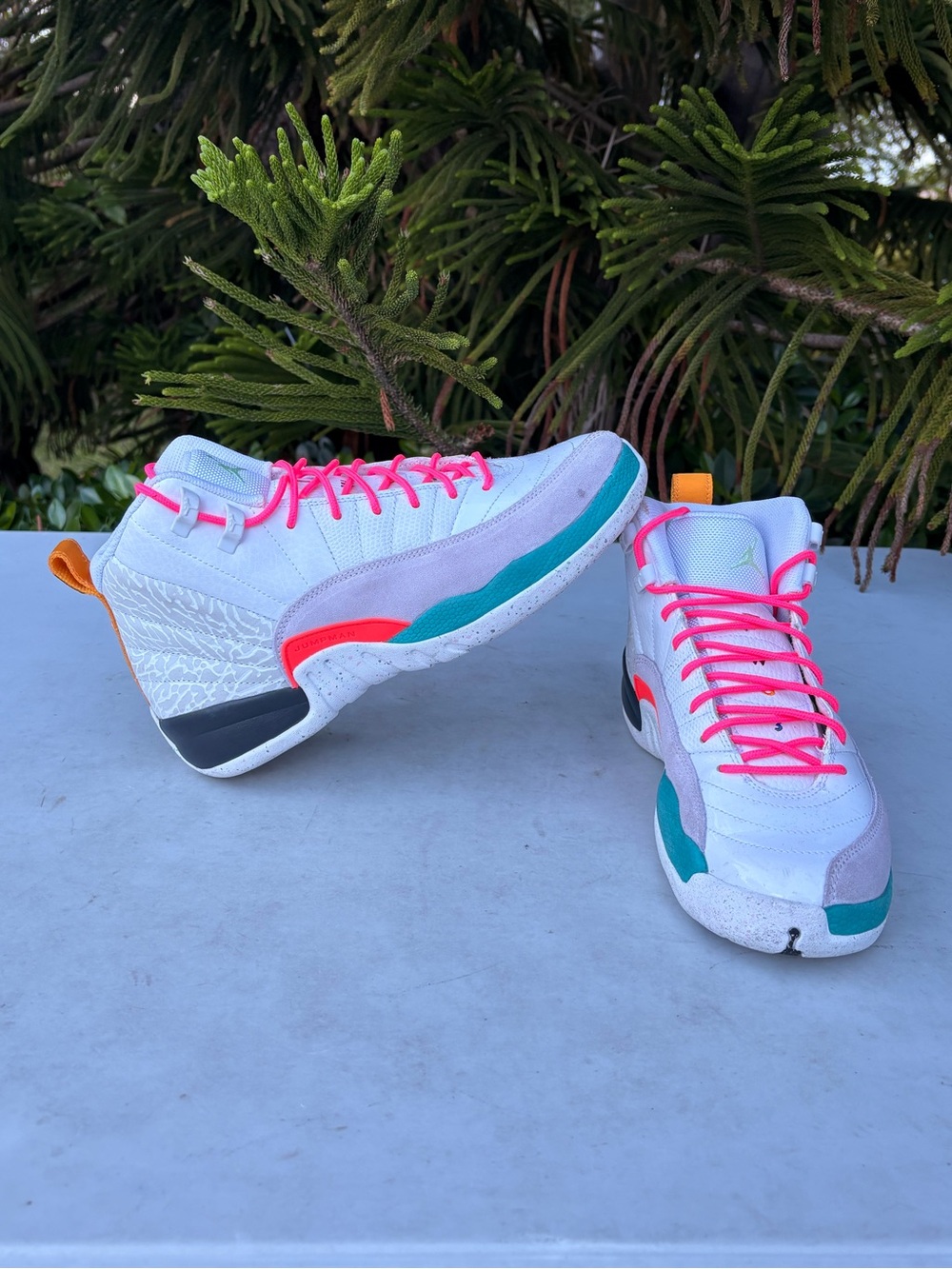 Jordan XII Retro Basketball Shoes (Boys Size: 7Y) and (Womens Size: 8.5)